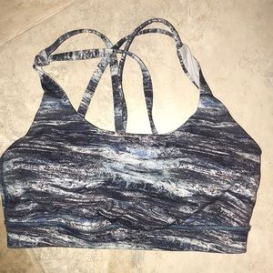 Lululemon sports bra size 4